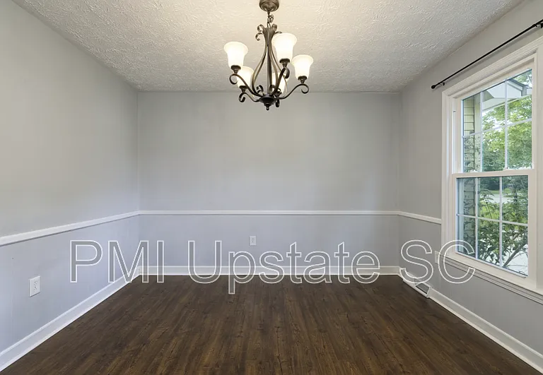 206 Manassas Dr — Photo 12
