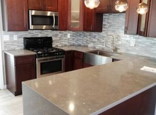 234 Heathcote Rd, Lindenhurst, NY 11757