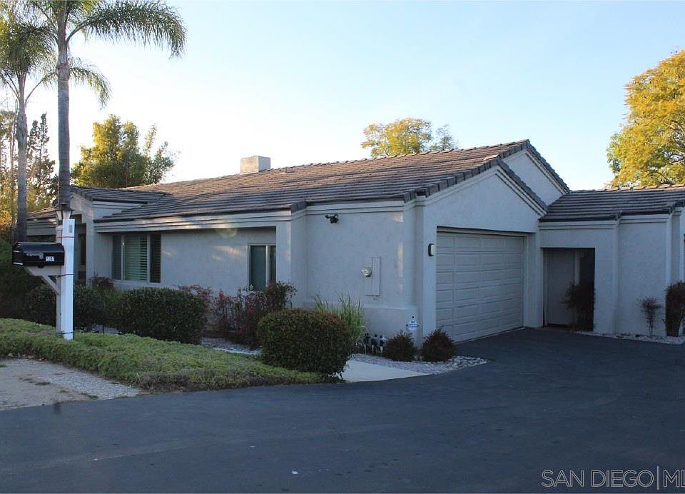 2nd image of 1207 Valencia Dr