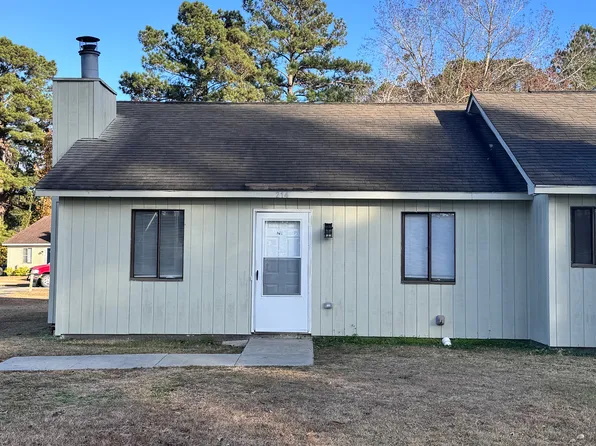 216 Cedar Ridge Ln, Havelock, NC 28532
