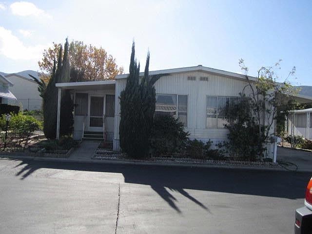 1st image of 17 Robertson Way