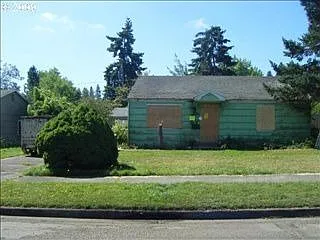 136 E 34th Ave photo 1