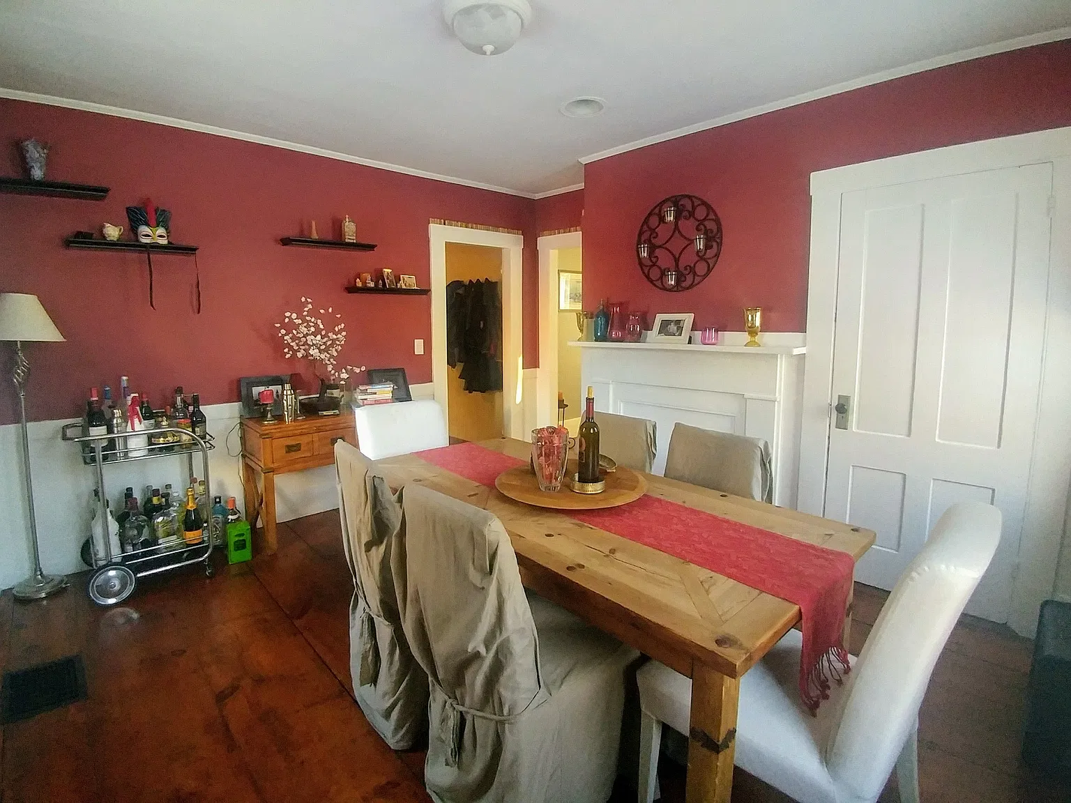 3 bed, 2800 sqft, $4,500 — Photo 4