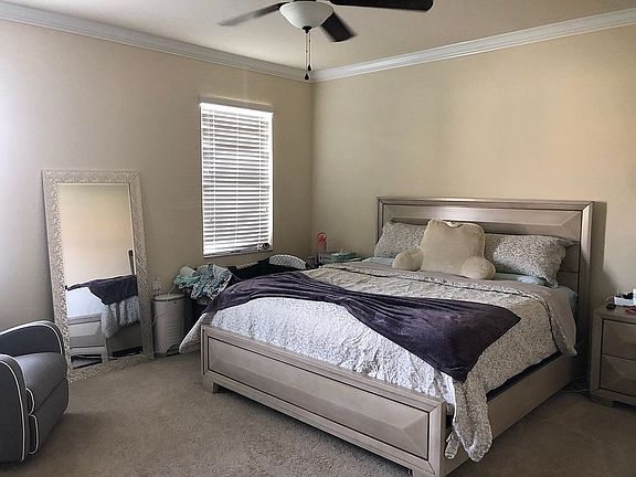 2nd image of 10233 Via Colomba Cir