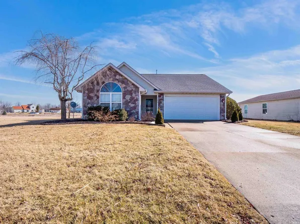 1108 Pheasant Run Ct, Auburn, IN 46706