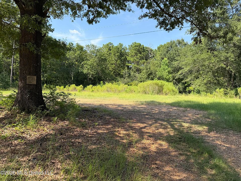2nd image of 2374 Highway 22