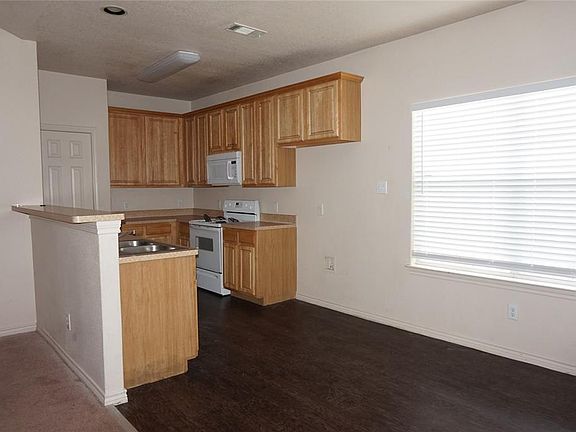 4th image of 1837 Belshire Ct