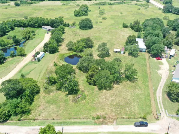 381 Paddock Dr #A, Mabank, TX 75156