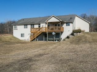 42 Liddy Dr, Brighton, MI
