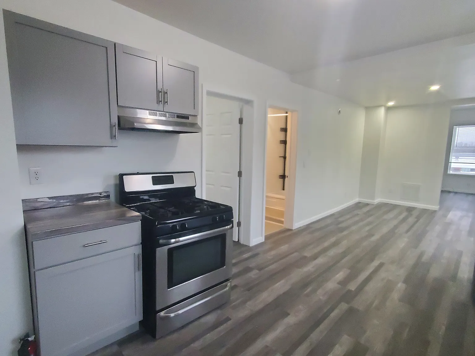 2 bed, 800 sqft, $1,175 — Photo 4