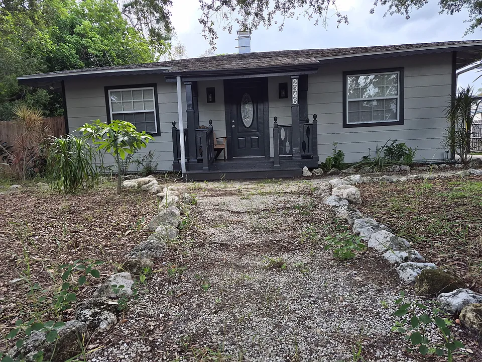 2346 Pelican Dr