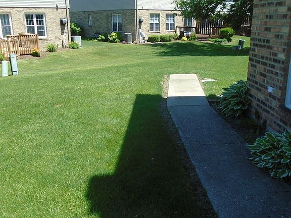 4th image of 6836 179th Pl