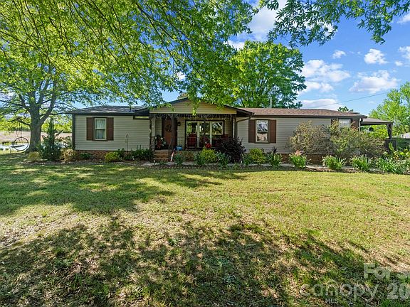 2nd image of 1507 Mills Harris Rd