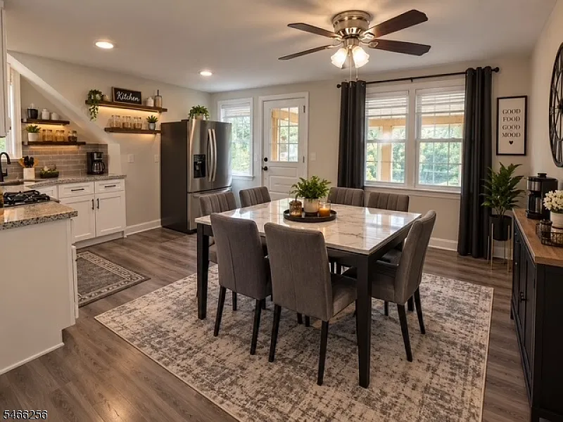 2 bed, 1.0 bath, $2,500 — Photo 3