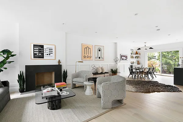 Sold by Compass | media 1