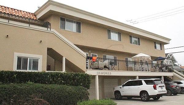1st image of 910 S Catalina Ave #2