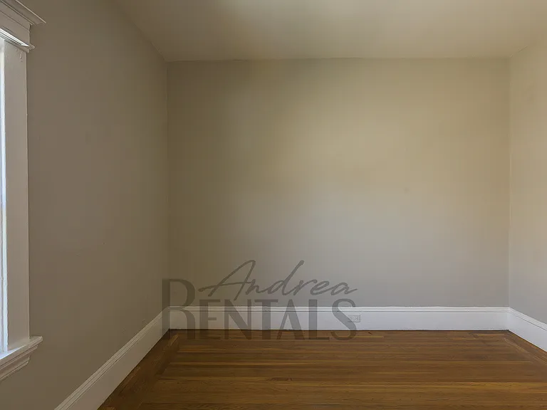 1262B 62nd St — Photo 17