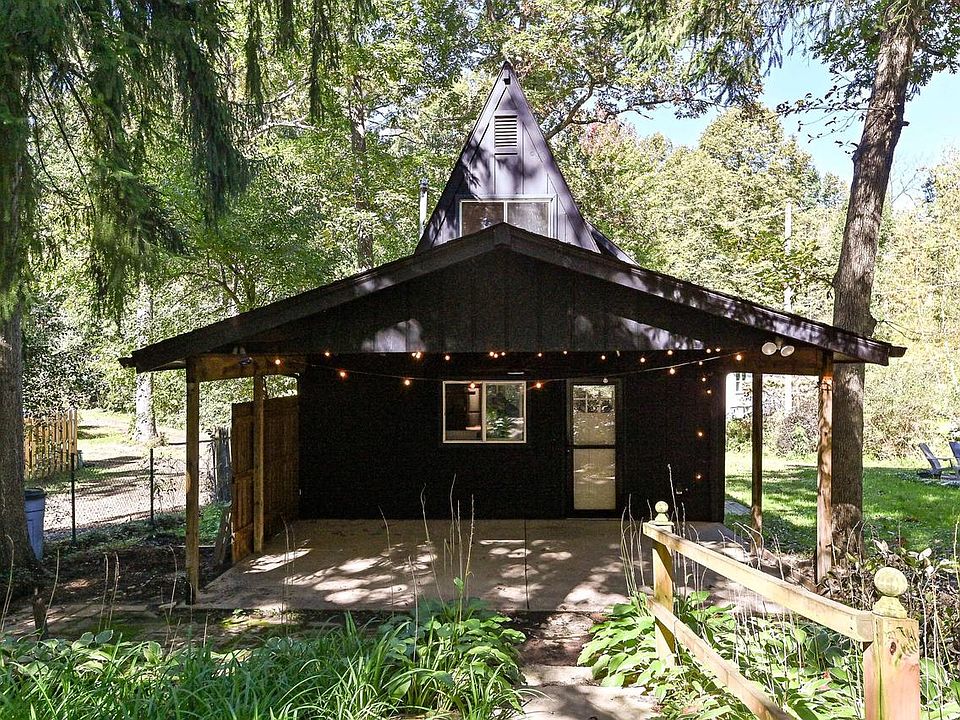 1st image of 29824 Greenleaf DRIVE