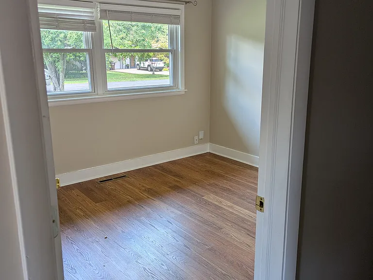 1701 Brentmoor Ln — Photo 9