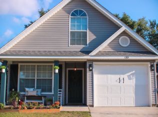 135 Wildflower Ln, Pensacola, FL 32514