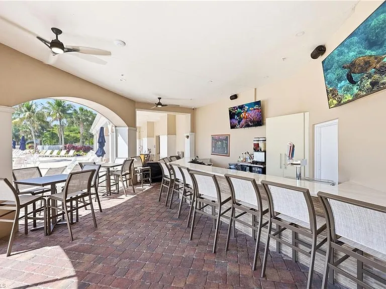 8543 Alessandria Ct — Photo 30