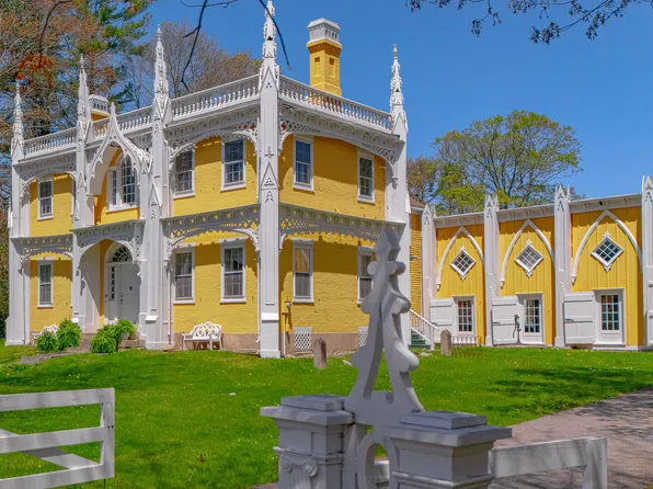 104 Summer Street, Kennebunk, ME 04043