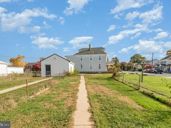 429 High St, Hanover, PA 17331