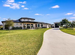 107 Still Meadow Dr, Kingsland, TX 78639