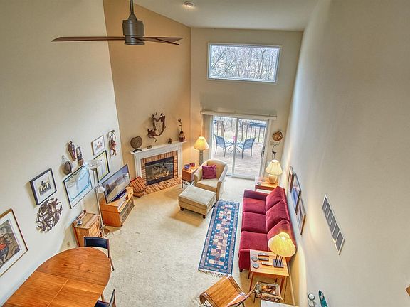 5th image of 11425 Valley Dr