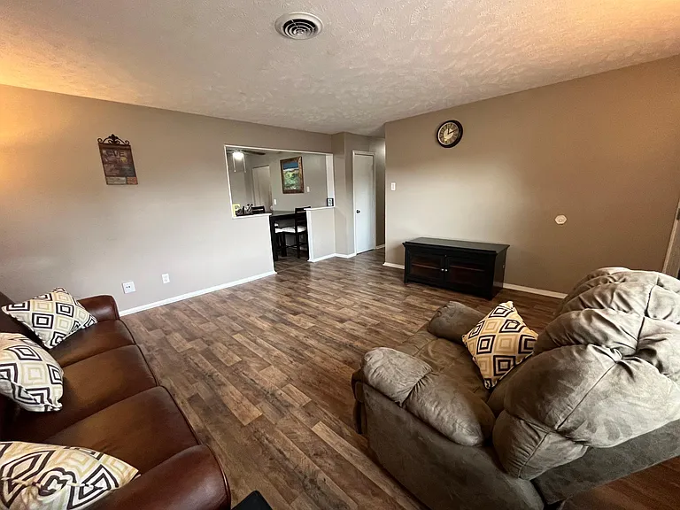 1701 S Goyer Rd — Photo 5