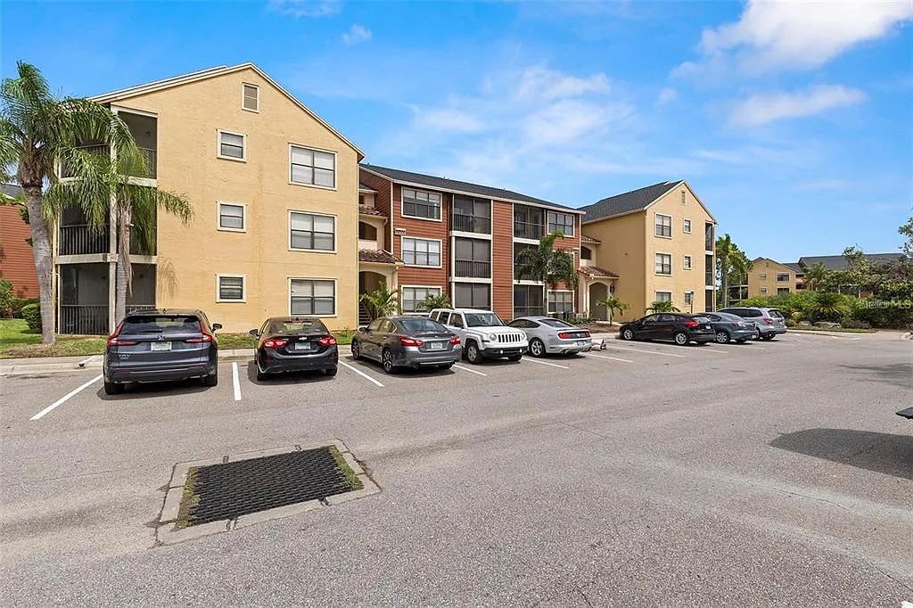 1 bed, 1.0 bath, 665 sqft, $1,450 — Photo 1