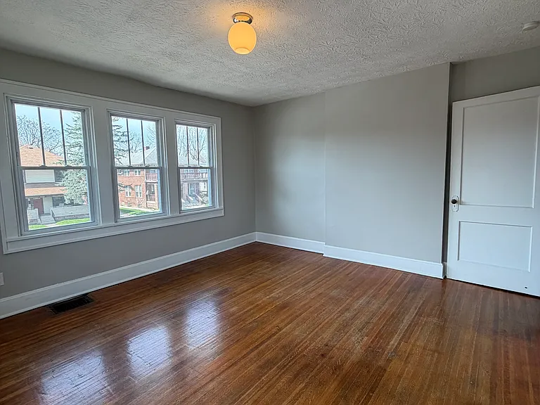 3827 Central Ave — Photo 38