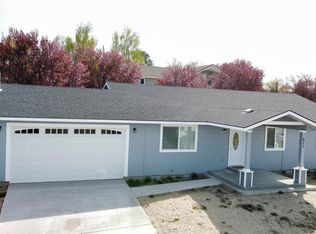 611 Wheeler Ave, Sunnyside, WA