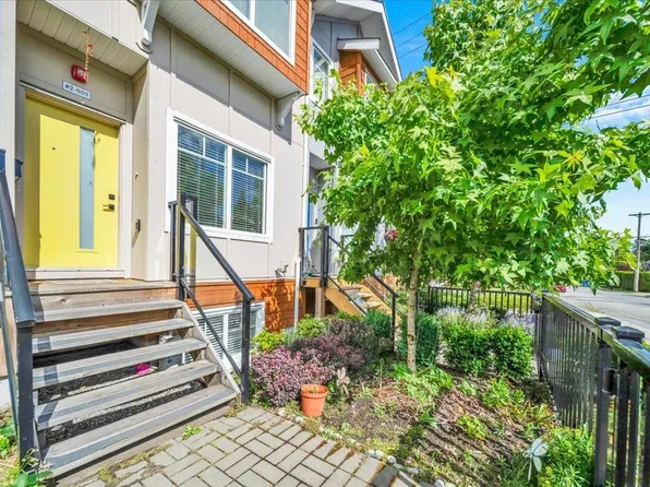 909 1st St #2, New Westminster, BC V3L 2J1