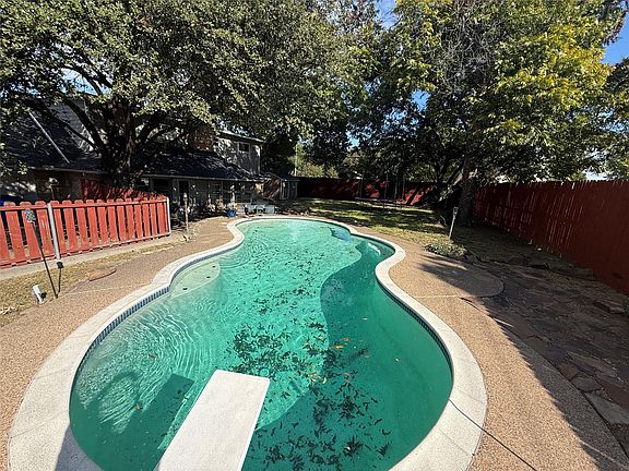 4th image of 2888 Reedcroft Dr
