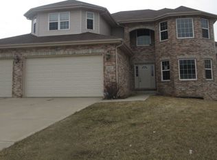 1417 Parliament St, Crete, IL 60417