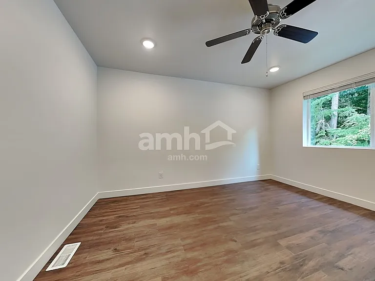 8043 Dagney St — Photo 8