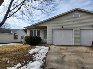 500-504 Kings Lynn Rd, Stoughton, WI 53589