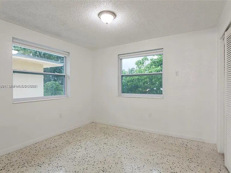 3290 NW 4th St #3290 — Photo 11