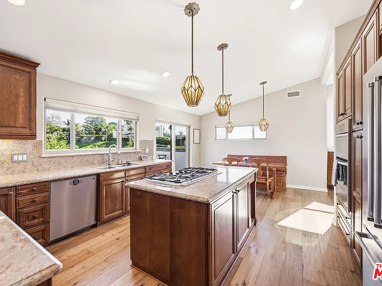 28935 W Beach Ln — Photo 16
