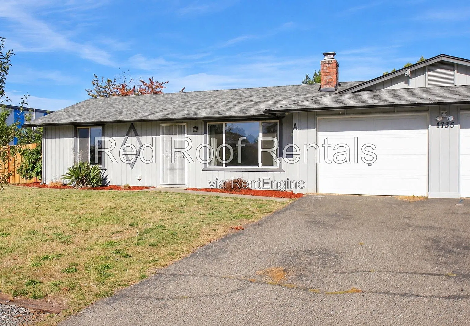 2 bed, 1.0 bath, 925 sqft, $1,695 — Photo 2