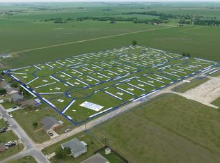 404 Rueben Ave, Holland, TX 76534