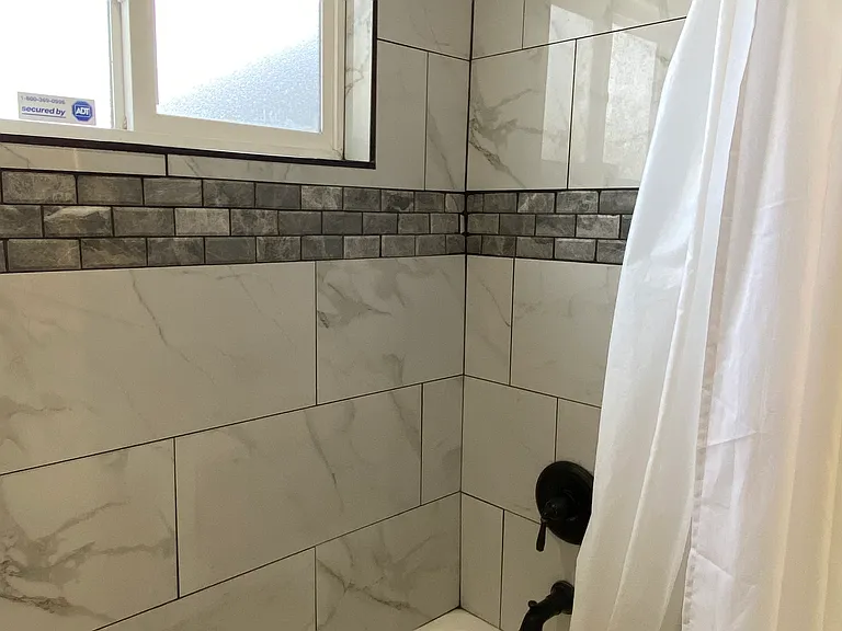 33 Olive Way — Photo 10