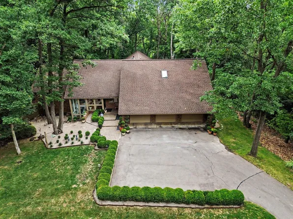 5315 Red Fox Run, Ann Arbor, MI 48105