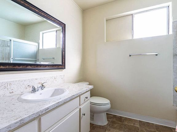 5th image of 10803 Otsego St APT 6