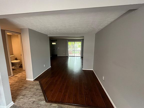 3rd image of 1680 Saint James Ct #1680
