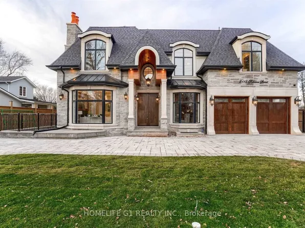 2115 Rebecca St, Oakville, ON L6L 2A4