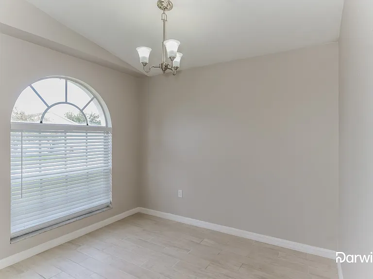 431 Emerald Cove Loop — Photo 8