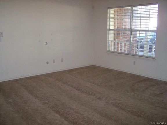 5th image of 511 Buckingham Dr