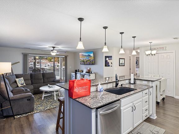 4th image of 831 Winn Rd #1-1-H15